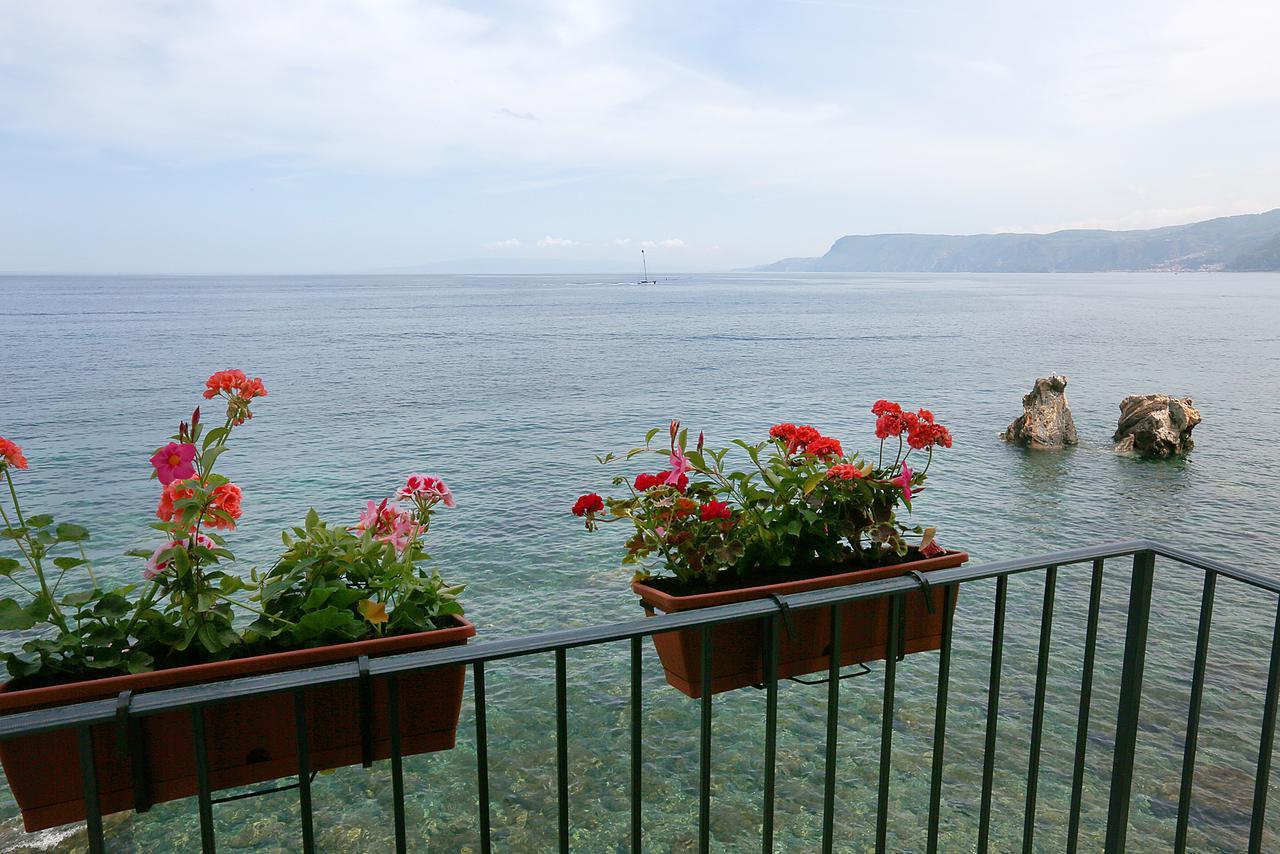 Il Casato Deluxe Rooms Scilla Extérieur photo
