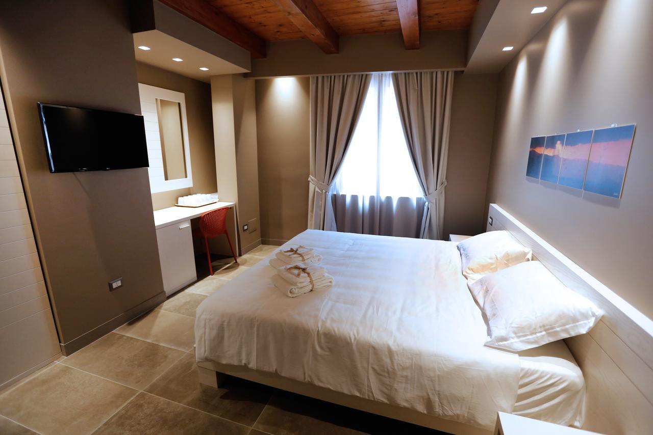 Il Casato Deluxe Rooms Scilla Extérieur photo
